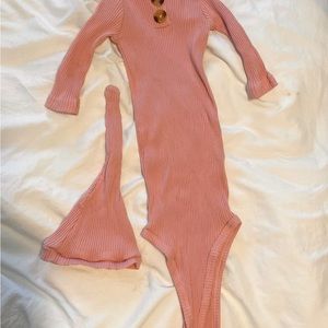 Baby Knotted Sleeper Gown with Matching Hat Baby Coming Home Outfit